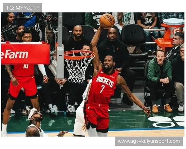 火箭赢了雄鹿谢泼德火了，杜兰特却称他才是关键，火箭主场不敌雄鹿