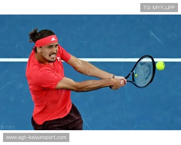 辛纳直落两盘轻取对手