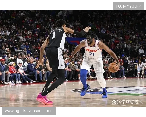 文班亚马单场贡献8次盖帽,马刺内线筑起钢铁长城 文班亚马单场贡献8次盖帽,马刺内线筑起钢铁长城